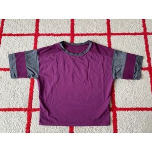 Nike Mesh Crop Workout Tee in Berry XS